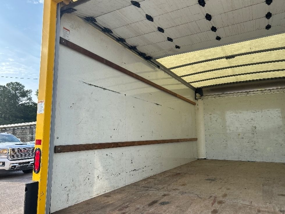 Light Duty Box Truck-Light and Medium Duty Trucks-GMC-2022-Savana G33903-Homewood-AL-86,297\n\t\tmiles-$ 30,500 - Image 11