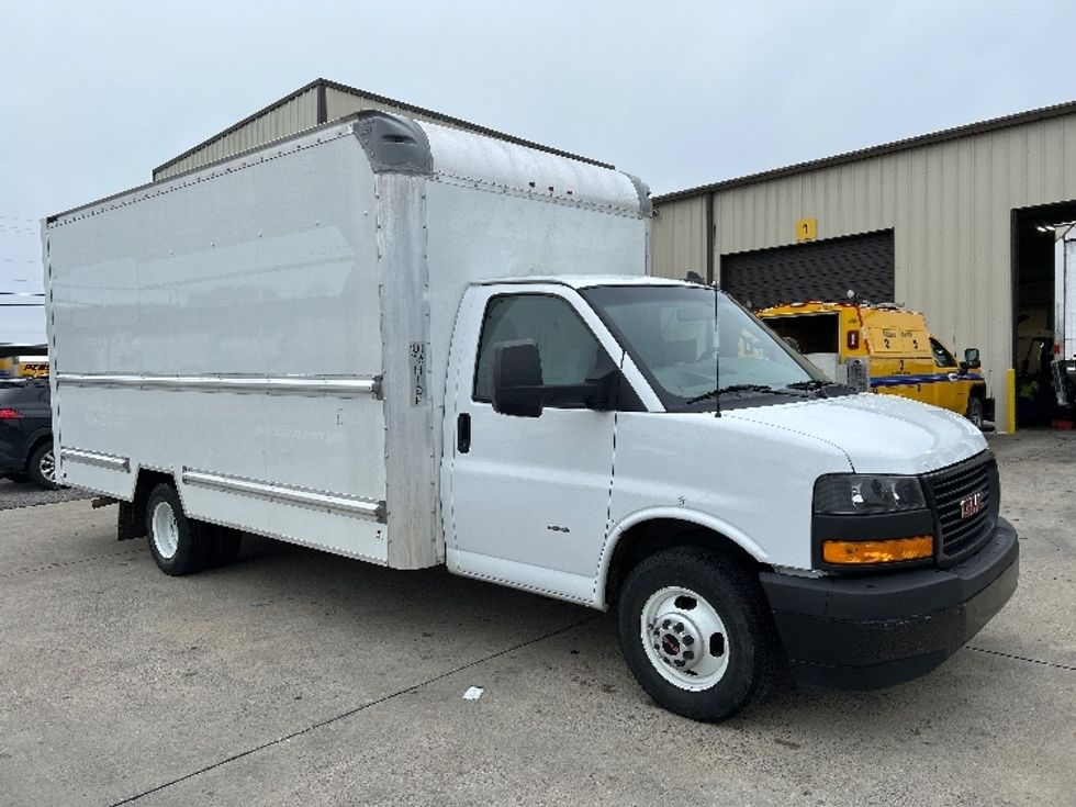 Light Duty Box Truck-Light and Medium Duty Trucks-GMC-2022-Savana G33903-Homewood-AL-95,407\n\t\tmiles-$ 31,500 - Image 1