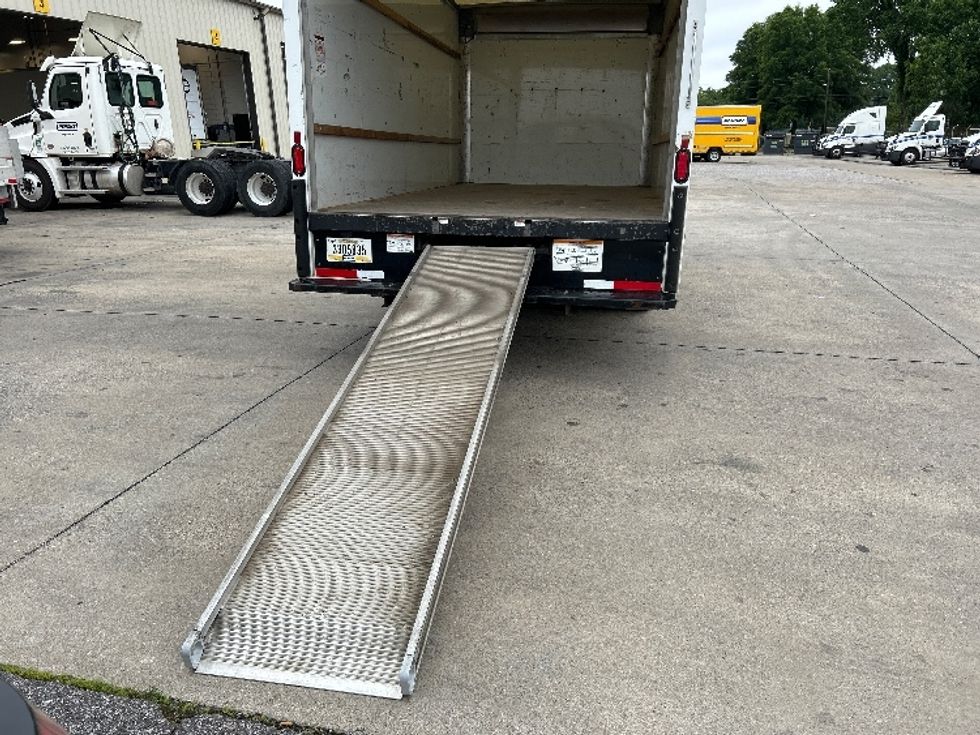 Light Duty Box Truck-Light and Medium Duty Trucks-GMC-2022-Savana G33903-Homewood-AL-95,407\n\t\tmiles-$ 31,500 - Image 9