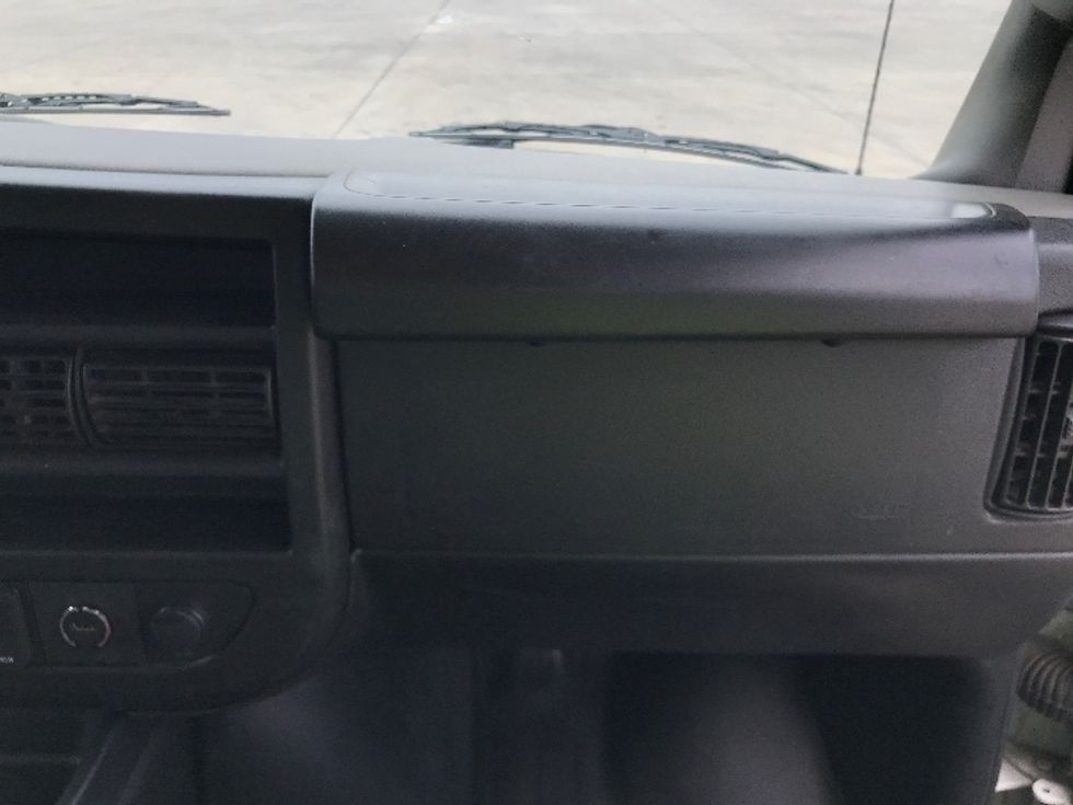 Light Duty Box Truck-Light and Medium Duty Trucks-GMC-2022-Savana G33903-Houston-TX-60,623\n\t\tmiles-$ 38,500 - Image 19