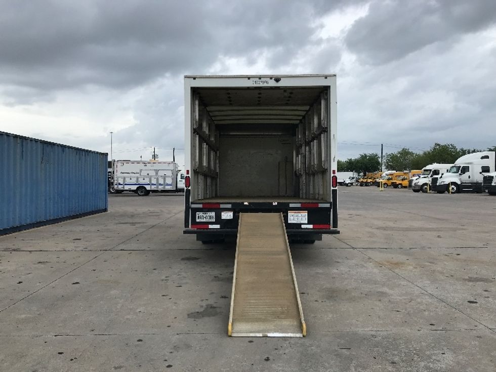 Light Duty Box Truck-Light and Medium Duty Trucks-GMC-2022-Savana G33903-Houston-TX-60,623\n\t\tmiles-$ 38,500 - Image 7