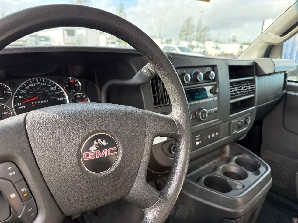 Light Duty Box Truck-Light and Medium Duty Trucks-GMC-2022-Savana G33903-Houston-TX-94,238\n\t\tmiles-$ 33,500 - Image 17