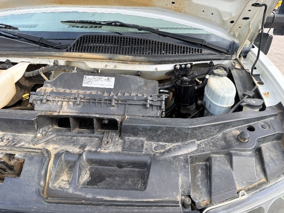 Light Duty Box Truck-Light and Medium Duty Trucks-GMC-2022-Savana G33903-Houston-TX-94,238\n\t\tmiles-$ 33,500 - Image 24