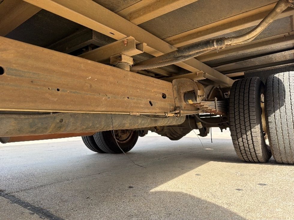 Light Duty Box Truck-Light and Medium Duty Trucks-GMC-2022-Savana G33903-Houston-TX-94,238\n\t\tmiles-$ 33,500 - Image 5