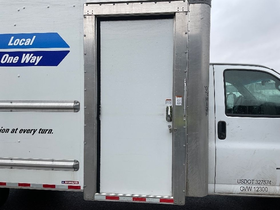 Light Duty Box Truck-Light and Medium Duty Trucks-GMC-2022-Savana G33903-Indianapolis-IN-44,290\n\t\tmiles-$ 40,750 - Image 23