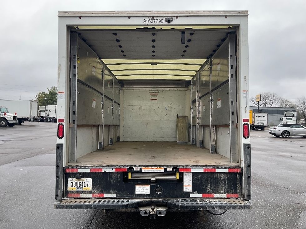 Light Duty Box Truck-Light and Medium Duty Trucks-GMC-2022-Savana G33903-Indianapolis-IN-44,290\n\t\tmiles-$ 40,750 - Image 8