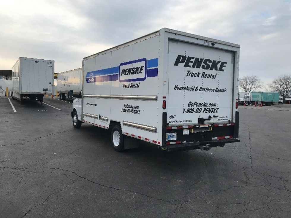 2022 Gmc Savana 3500 Cutaway photo 6