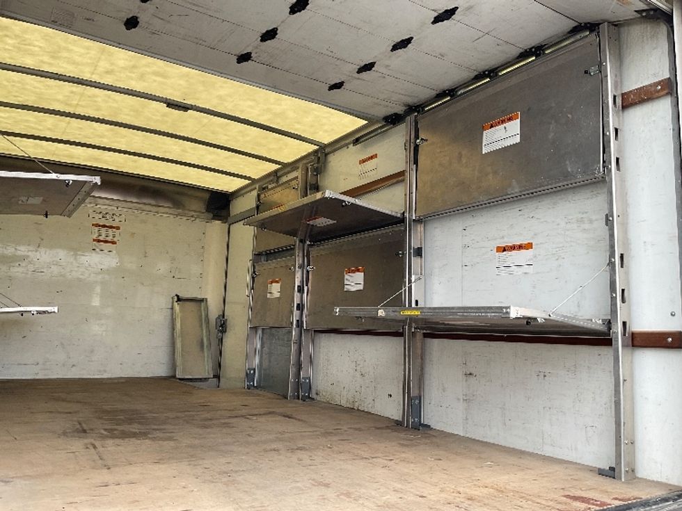 Light Duty Box Truck-Light and Medium Duty Trucks-GMC-2022-Savana G33903-Indianapolis-IN-50,636\n\t\tmiles-$ 40,000 - Image 12