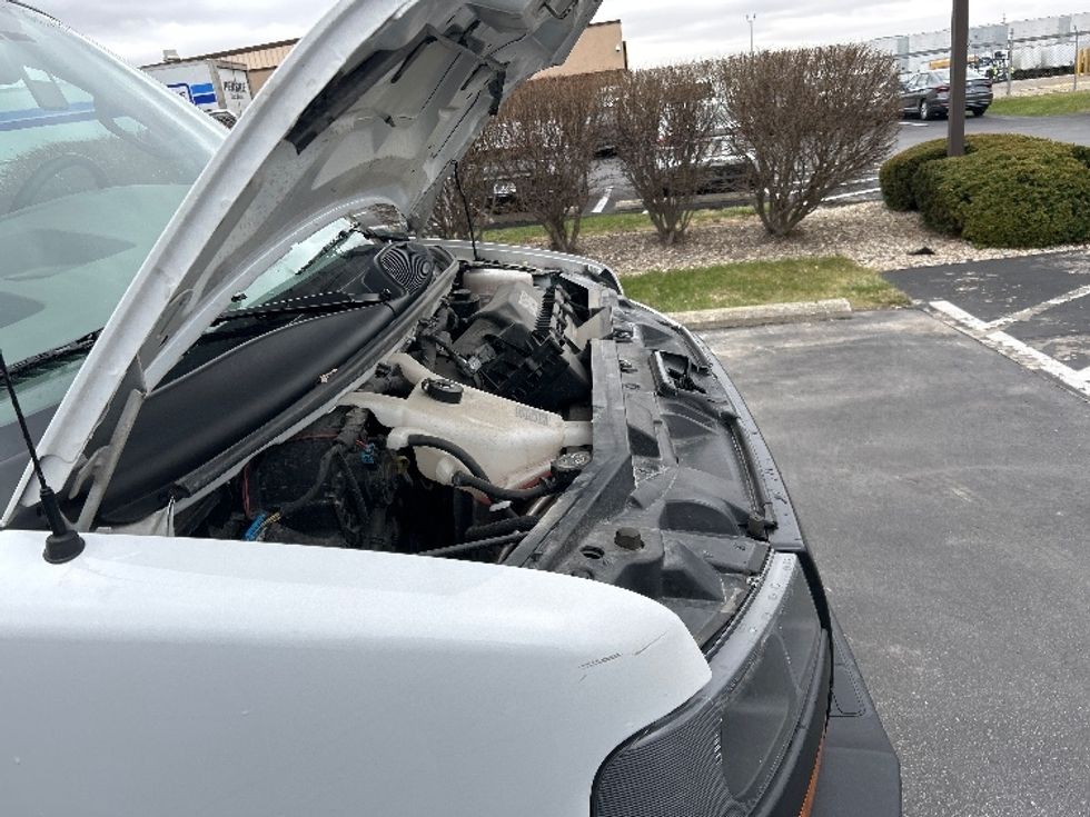 Light Duty Box Truck-Light and Medium Duty Trucks-GMC-2022-Savana G33903-Indianapolis-IN-50,636\n\t\tmiles-$ 40,000 - Image 23