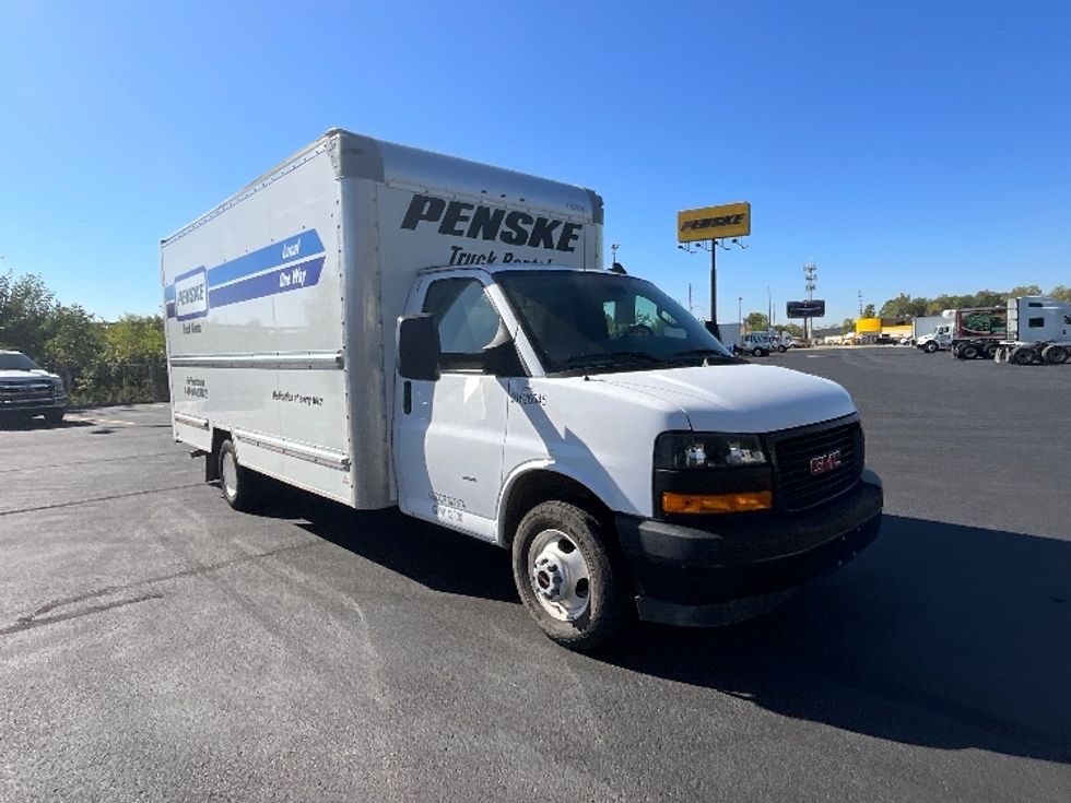 Light Duty Box Truck-Light and Medium Duty Trucks-GMC-2022-Savana G33903-Indianapolis-IN-67,778\n\t\tmiles-$ 34,500 - Image 1