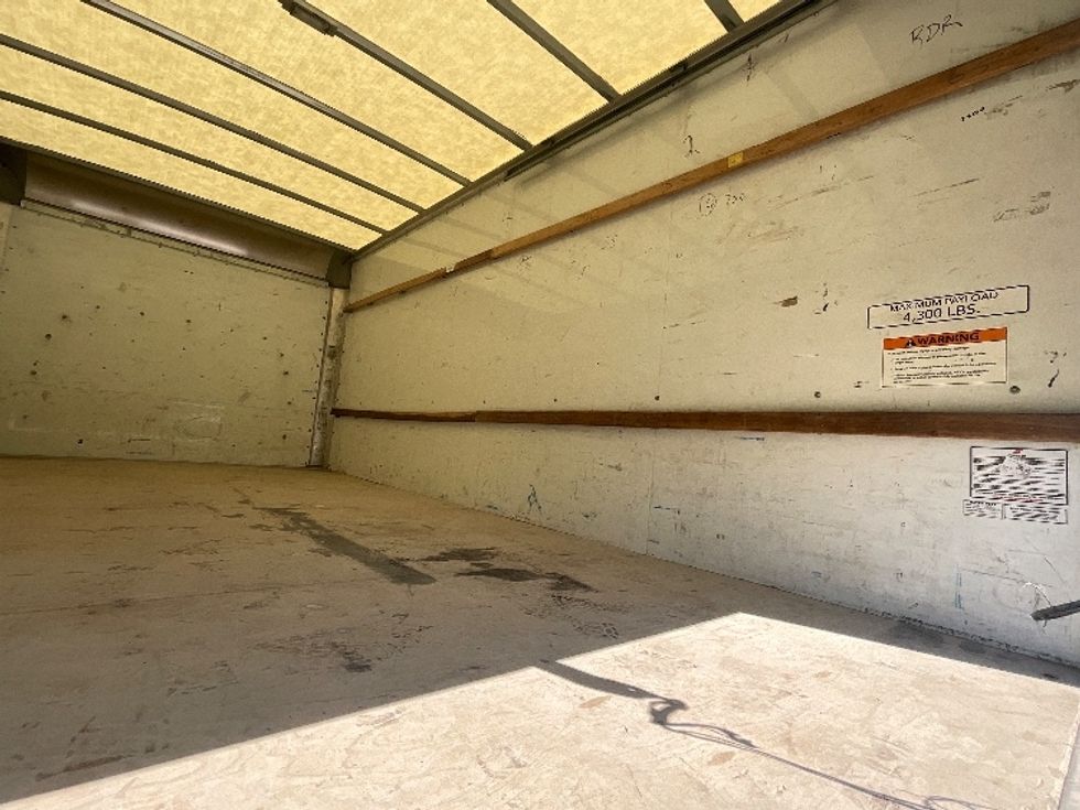 Light Duty Box Truck-Light and Medium Duty Trucks-GMC-2022-Savana G33903-Indianapolis-IN-67,778\n\t\tmiles-$ 34,500 - Image 10