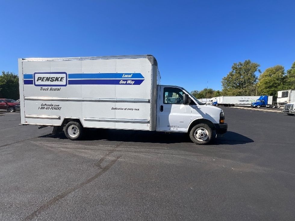 Light Duty Box Truck-Light and Medium Duty Trucks-GMC-2022-Savana G33903-Indianapolis-IN-67,778\n\t\tmiles-$ 34,500 - Image 13