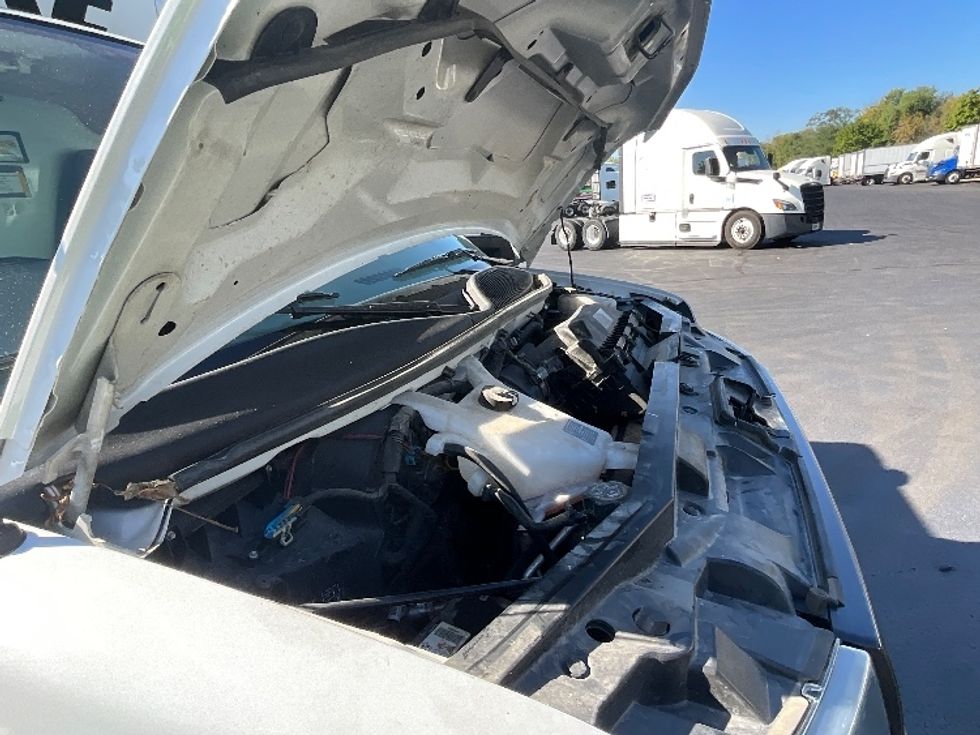 Light Duty Box Truck-Light and Medium Duty Trucks-GMC-2022-Savana G33903-Indianapolis-IN-67,778\n\t\tmiles-$ 34,500 - Image 21