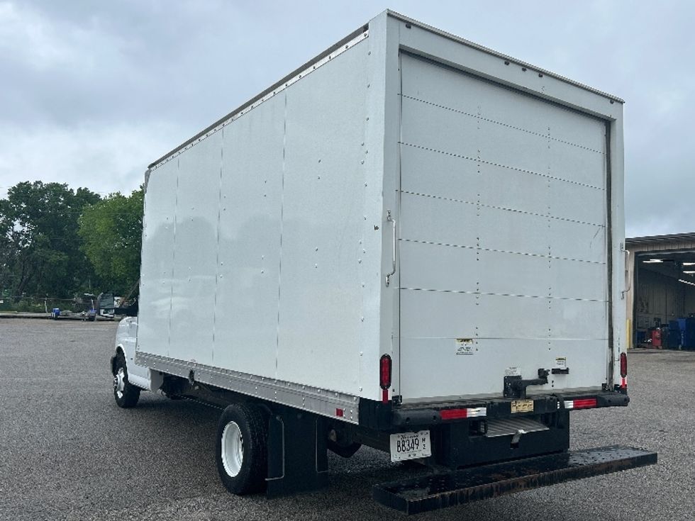 Light Duty Box Truck-Light and Medium Duty Trucks-GMC-2022-Savana G33903-Jackson-TN-12,172\n\t\tmiles-$ 42,500 - Image 6