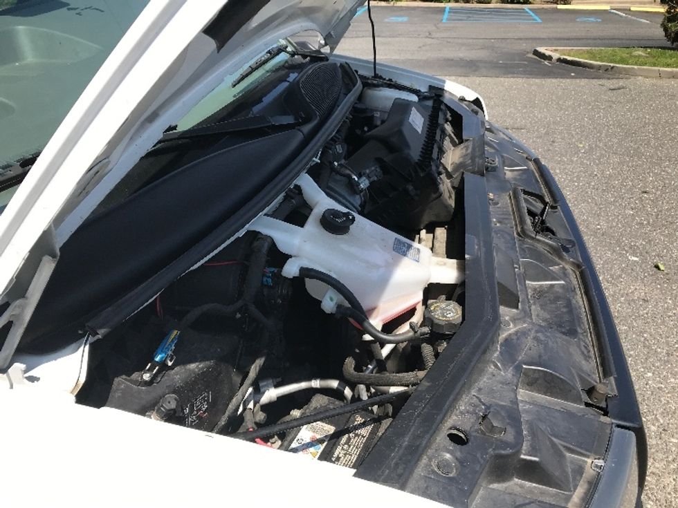 Light Duty Box Truck-Light and Medium Duty Trucks-GMC-2022-Savana G33903-Jamaica-NY-48,543\n\t\tmiles-$ 39,500 - Image 23