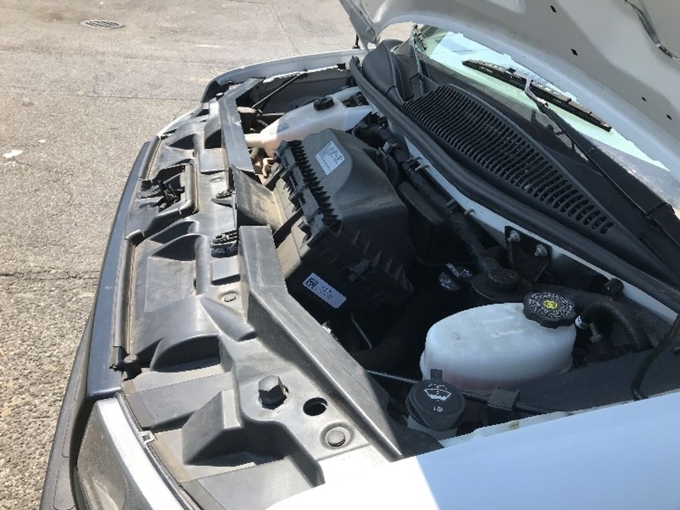 Light Duty Box Truck-Light and Medium Duty Trucks-GMC-2022-Savana G33903-Jamaica-NY-48,543\n\t\tmiles-$ 39,500 - Image 24