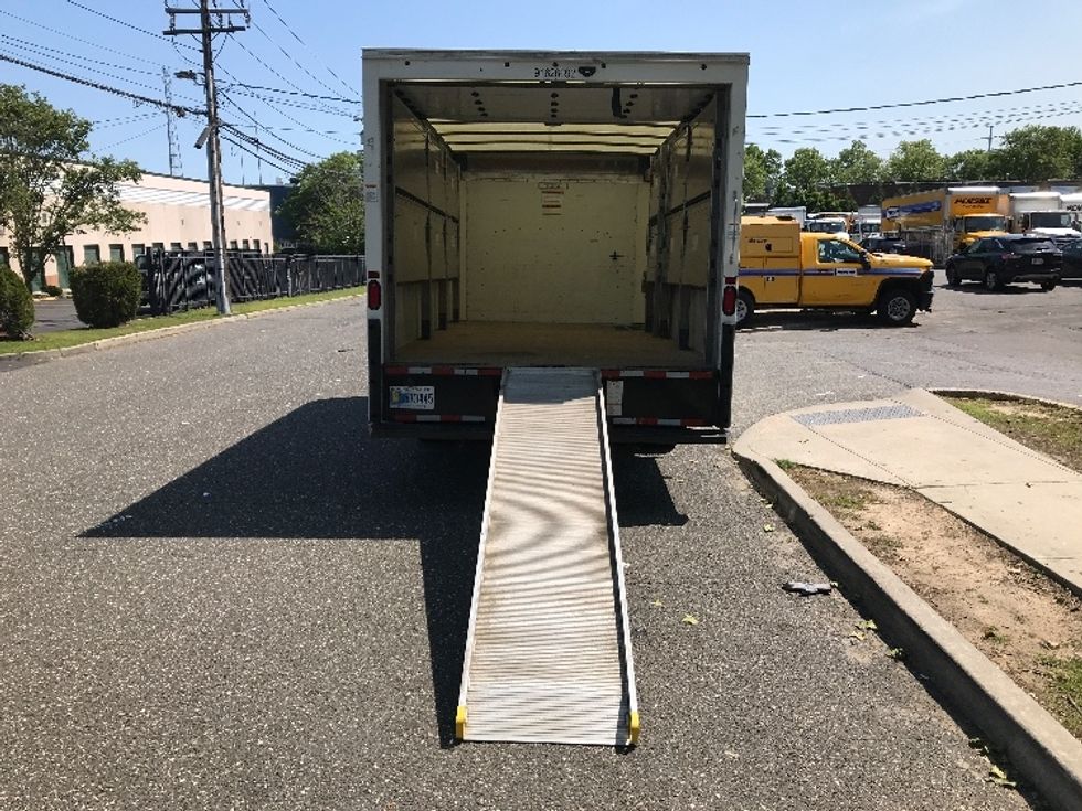 Light Duty Box Truck-Light and Medium Duty Trucks-GMC-2022-Savana G33903-Jamaica-NY-48,543\n\t\tmiles-$ 39,500 - Image 9