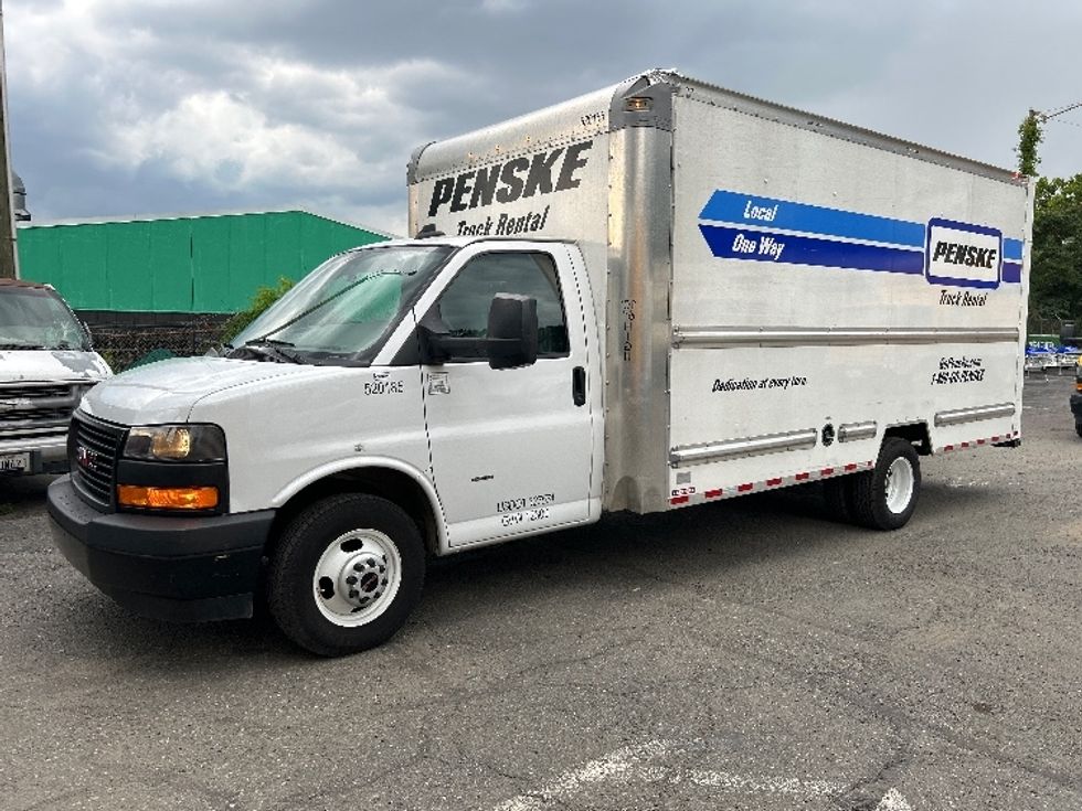 Light Duty Box Truck-Light and Medium Duty Trucks-GMC-2022-Savana G33903-Jessup-MD-37,897\n\t\tmiles-$ 40,500 - Image 3