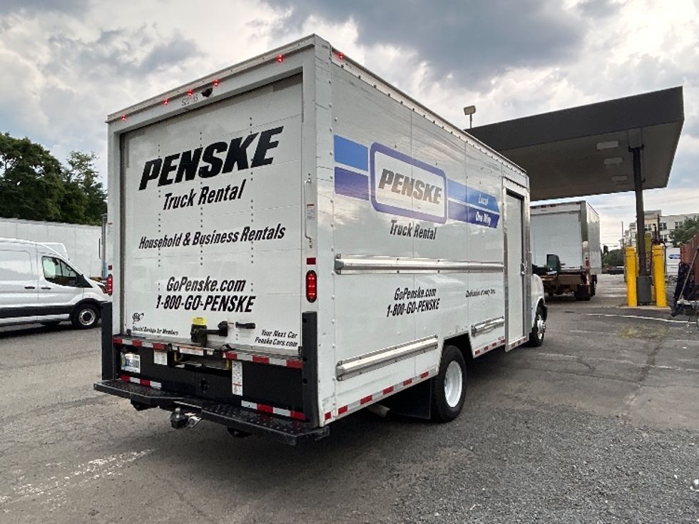 Light Duty Box Truck-Light and Medium Duty Trucks-GMC-2022-Savana G33903-Jessup-MD-37,897\n\t\tmiles-$ 40,500 - Image 8