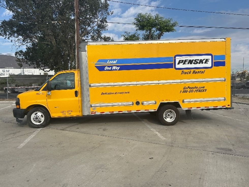 Light Duty Box Truck-Light and Medium Duty Trucks-GMC-2022-Savana G33903-Jurupa Valley-CA-102,256\n\t\tmiles-$ 28,000 - Image 4