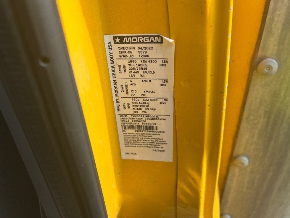 Light Duty Box Truck-Light and Medium Duty Trucks-GMC-2022-Savana G33903-Jurupa Valley-CA-103,575\n\t\tmiles-$ 31,250 - Image 22