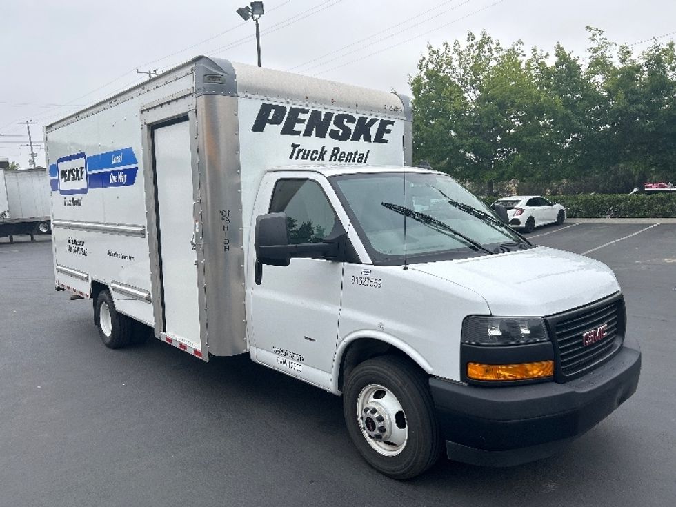 Light Duty Box Truck-Light and Medium Duty Trucks-GMC-2022-Savana G33903-Jurupa Valley-CA-35,019\n\t\tmiles-$ 45,500 - Image 1
