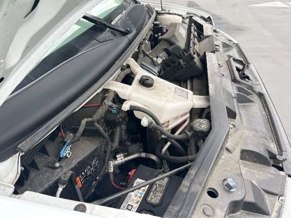 Light Duty Box Truck-Light and Medium Duty Trucks-GMC-2022-Savana G33903-Jurupa Valley-CA-35,019\n\t\tmiles-$ 45,500 - Image 23