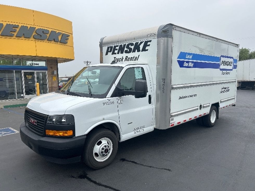 Light Duty Box Truck-Light and Medium Duty Trucks-GMC-2022-Savana G33903-Jurupa Valley-CA-35,019\n\t\tmiles-$ 45,500 - Image 3