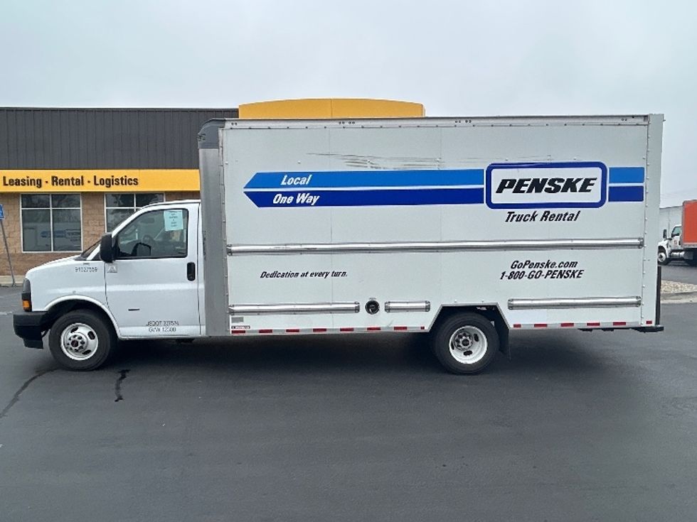 Light Duty Box Truck-Light and Medium Duty Trucks-GMC-2022-Savana G33903-Jurupa Valley-CA-35,019\n\t\tmiles-$ 45,500 - Image 4