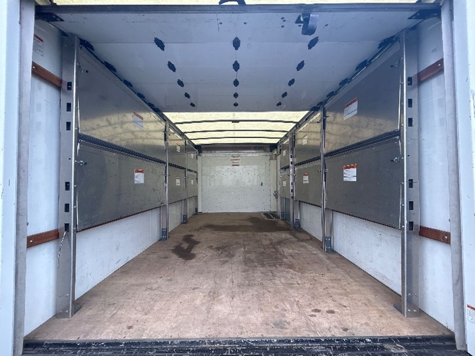 Light Duty Box Truck-Light and Medium Duty Trucks-GMC-2022-Savana G33903-Jurupa Valley-CA-35,019\n\t\tmiles-$ 45,500 - Image 8