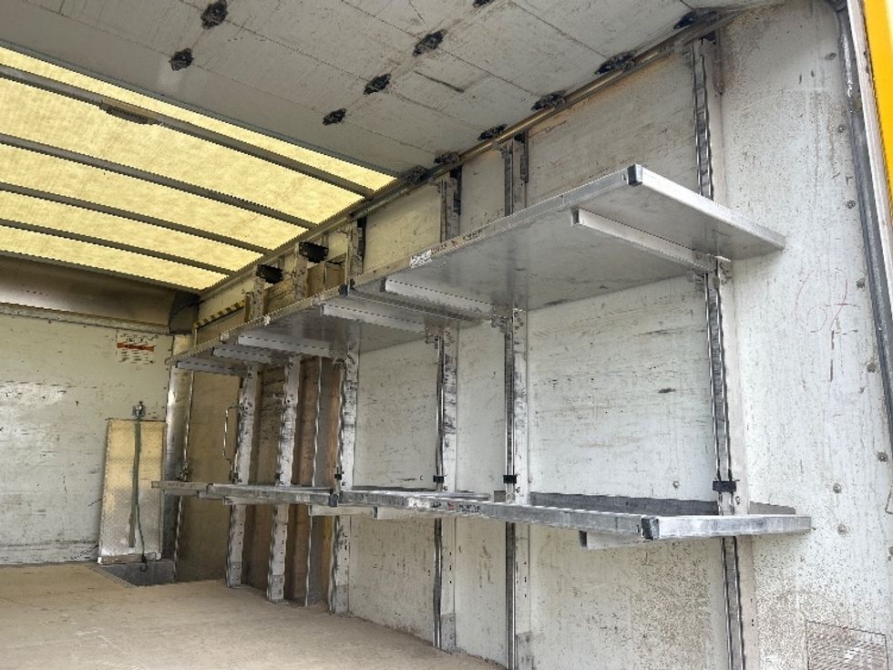 Light Duty Box Truck-Light and Medium Duty Trucks-GMC-2022-Savana G33903-Kansas City-MO-73,267\n\t\tmiles-$ 34,500 - Image 10