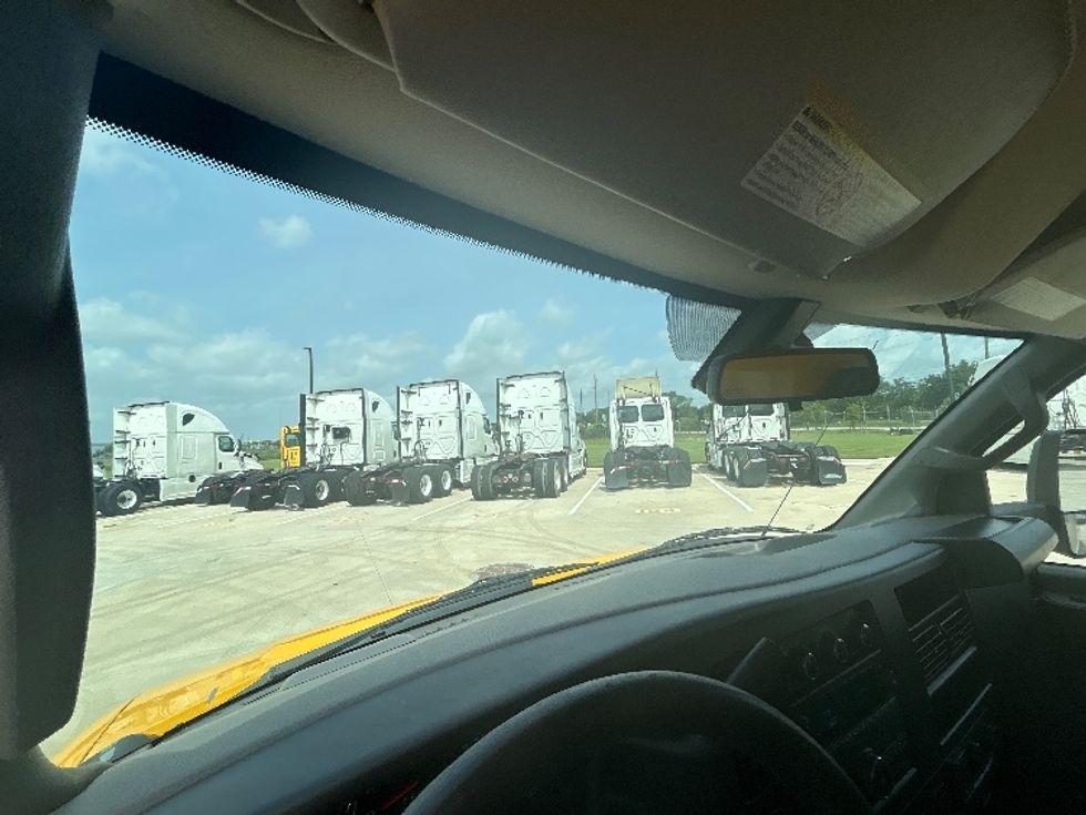 Light Duty Box Truck-Light and Medium Duty Trucks-GMC-2022-Savana G33903-Katy-TX-102,497\n\t\tmiles-$ 28,500 - Image 26
