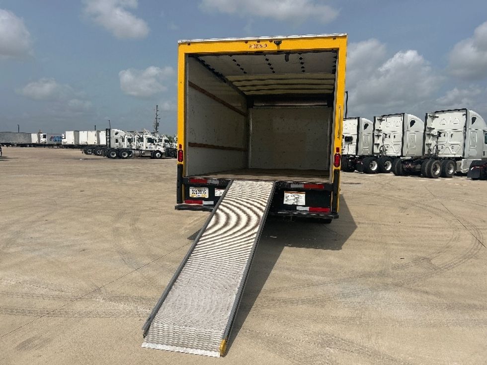 Light Duty Box Truck-Light and Medium Duty Trucks-GMC-2022-Savana G33903-Katy-TX-102,497\n\t\tmiles-$ 28,500 - Image 9