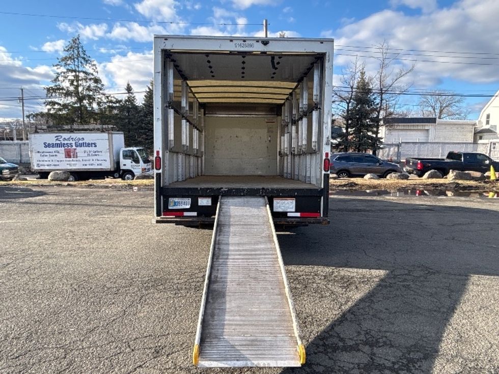 Light Duty Box Truck-Light and Medium Duty Trucks-GMC-2022-Savana G33903-Kearny-NJ-23,042\n\t\tmiles-$ 47,750 - Image 9