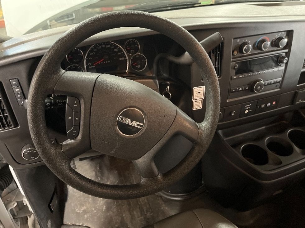 Light Duty Box Truck-Light and Medium Duty Trucks-GMC-2022-Savana G33903-Kearny-NJ-31,038\n\t\tmiles-$ 47,000 - Image 18