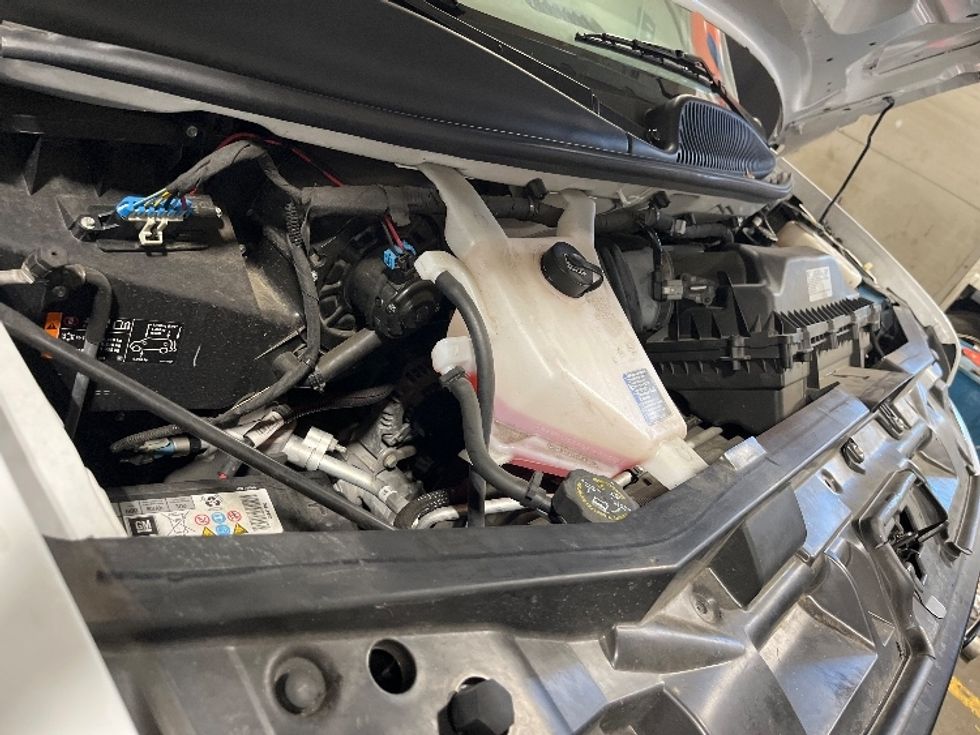 Light Duty Box Truck-Light and Medium Duty Trucks-GMC-2022-Savana G33903-Kearny-NJ-31,038\n\t\tmiles-$ 47,000 - Image 23