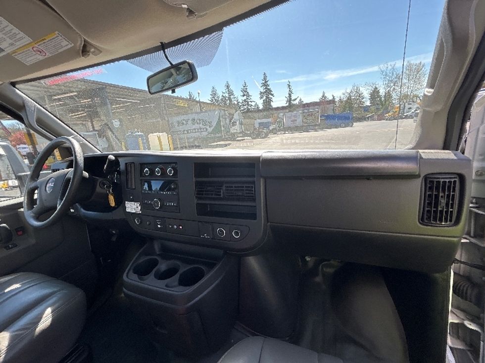 Light Duty Box Truck-Light and Medium Duty Trucks-GMC-2022-Savana G33903-Kent-WA-27,923\n\t\tmiles-$ 44,500 - Image 19