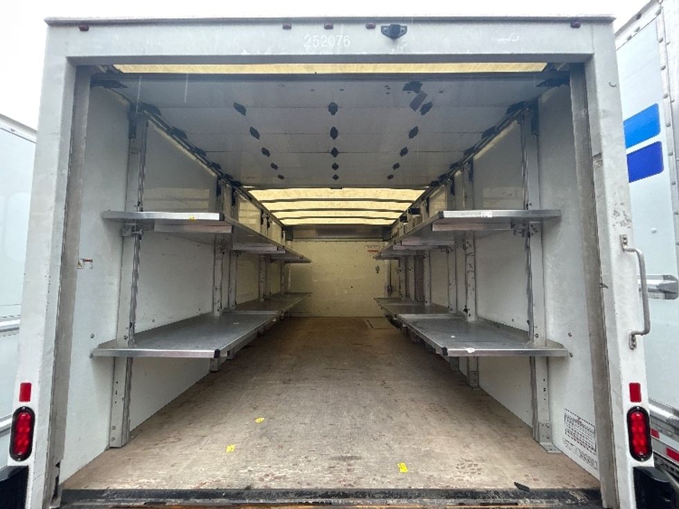 Light Duty Box Truck-Light and Medium Duty Trucks-GMC-2022-Savana G33903-Kent-WA-27,923\n\t\tmiles-$ 44,500 - Image 28