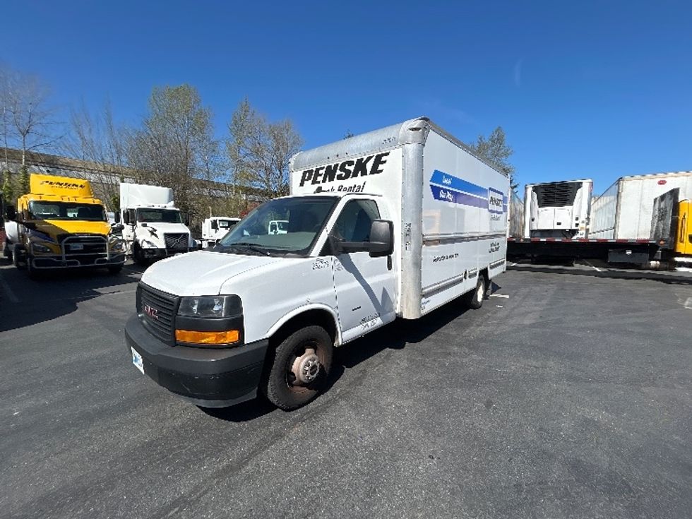 Light Duty Box Truck-Light and Medium Duty Trucks-GMC-2022-Savana G33903-Kent-WA-27,923\n\t\tmiles-$ 44,500 - Image 3
