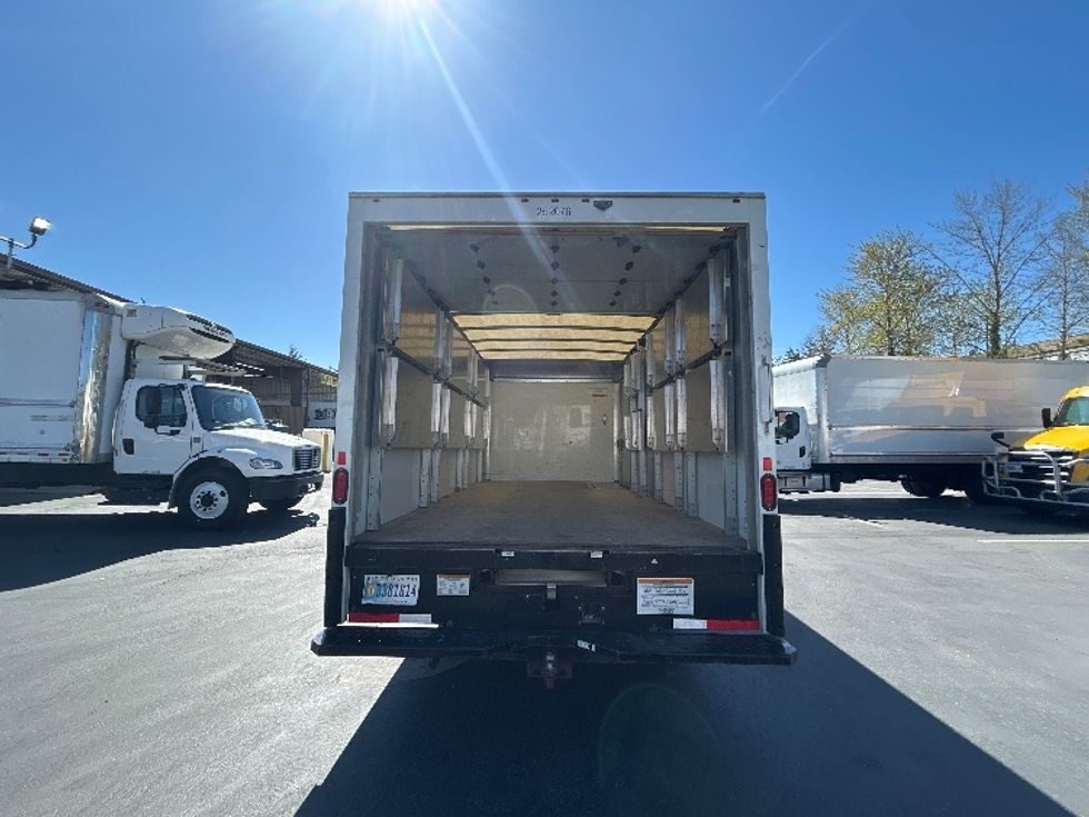 Light Duty Box Truck-Light and Medium Duty Trucks-GMC-2022-Savana G33903-Kent-WA-27,923\n\t\tmiles-$ 44,500 - Image 8