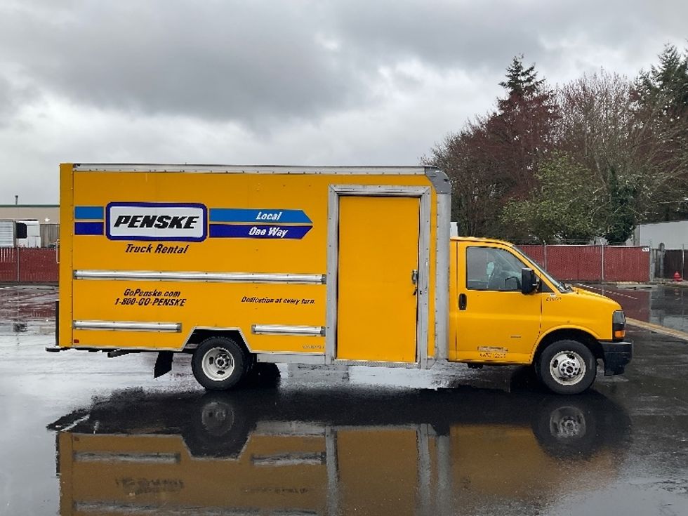 Light Duty Box Truck-Light and Medium Duty Trucks-GMC-2022-Savana G33903-Kent-WA-36,974\n\t\tmiles-$ 41,000 - Image 14