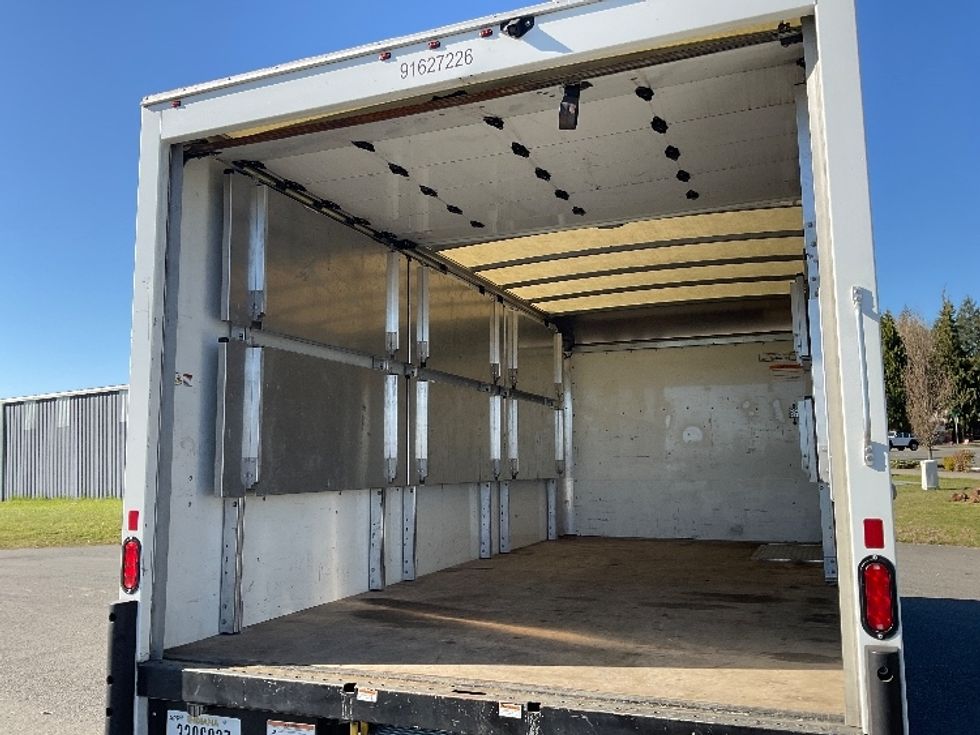 Light Duty Box Truck-Light and Medium Duty Trucks-GMC-2022-Savana G33903-Kent-WA-46,529\n\t\tmiles-$ 42,250 - Image 11