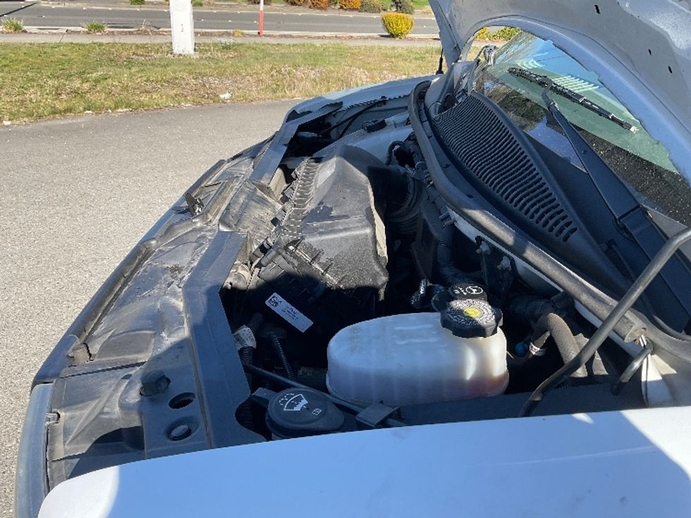 Light Duty Box Truck-Light and Medium Duty Trucks-GMC-2022-Savana G33903-Kent-WA-46,529\n\t\tmiles-$ 42,250 - Image 24