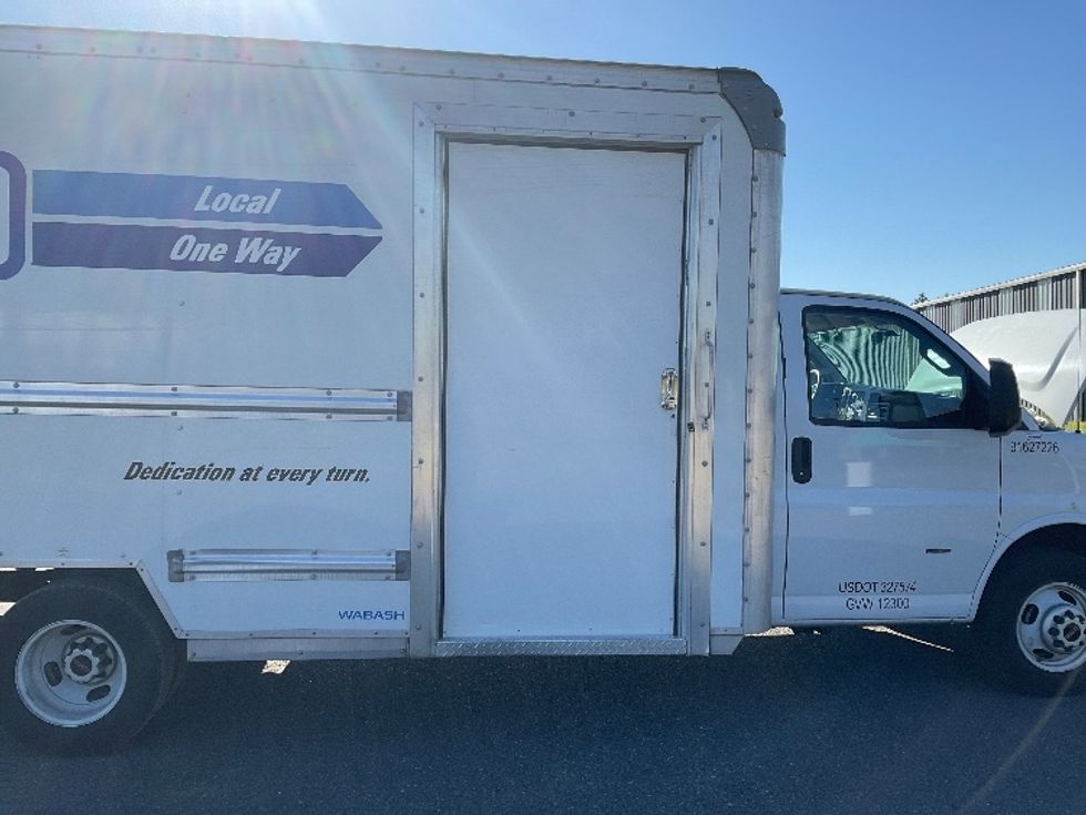 Light Duty Box Truck-Light and Medium Duty Trucks-GMC-2022-Savana G33903-Kent-WA-46,529\n\t\tmiles-$ 42,250 - Image 25