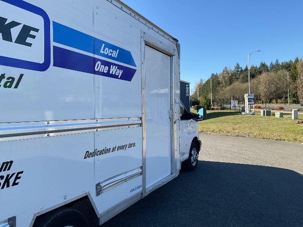 Light Duty Box Truck-Light and Medium Duty Trucks-GMC-2022-Savana G33903-Kent-WA-46,529\n\t\tmiles-$ 42,250 - Image 26