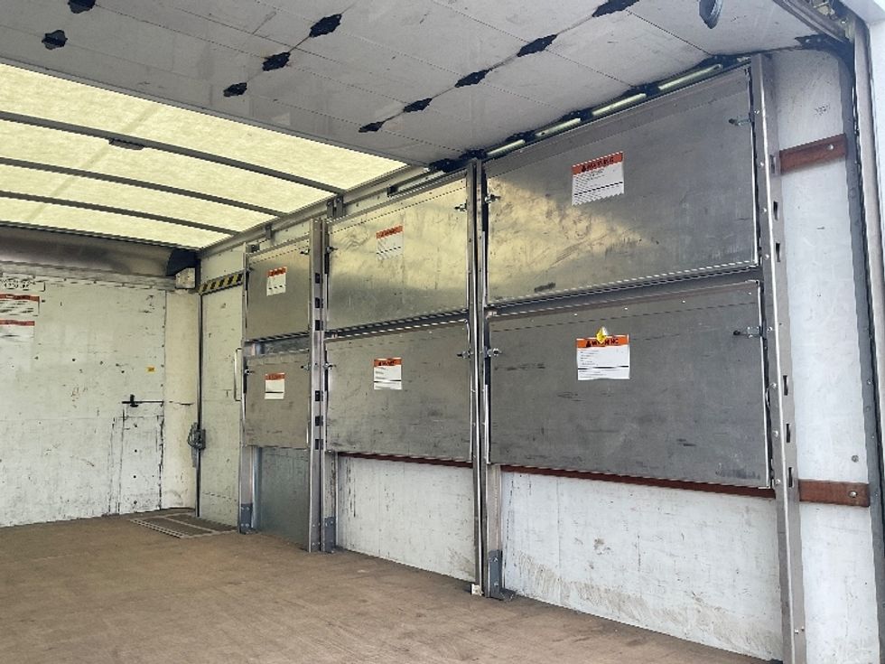 Light Duty Box Truck-Light and Medium Duty Trucks-GMC-2022-Savana G33903-Kent-WA-51,253\n\t\tmiles-$ 32,000 - Image 12