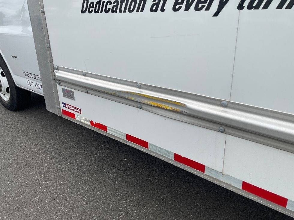 Light Duty Box Truck-Light and Medium Duty Trucks-GMC-2022-Savana G33903-Kent-WA-51,253\n\t\tmiles-$ 32,000 - Image 27