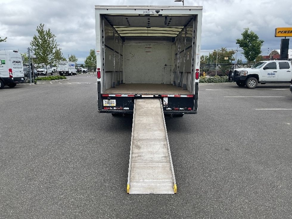 Light Duty Box Truck-Light and Medium Duty Trucks-GMC-2022-Savana G33903-Kent-WA-51,253\n\t\tmiles-$ 32,000 - Image 9