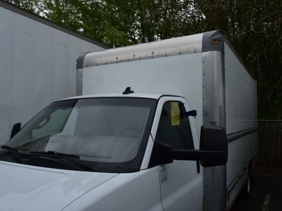 Light Duty Box Truck-Light and Medium Duty Trucks-GMC-2022-Savana G33903-Kent-WA-51,661\n\t\tmiles-$ 34,000 - Image 1
