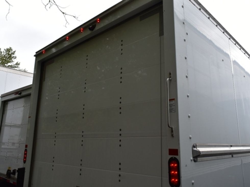 Light Duty Box Truck-Light and Medium Duty Trucks-GMC-2022-Savana G33903-Kent-WA-51,661\n\t\tmiles-$ 34,000 - Image 13